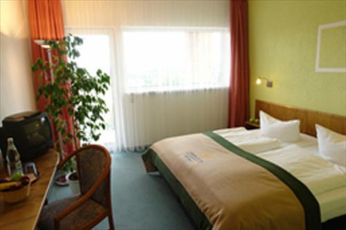 Greenline Hotel Hellfeld Neubrandenburg Rum bild