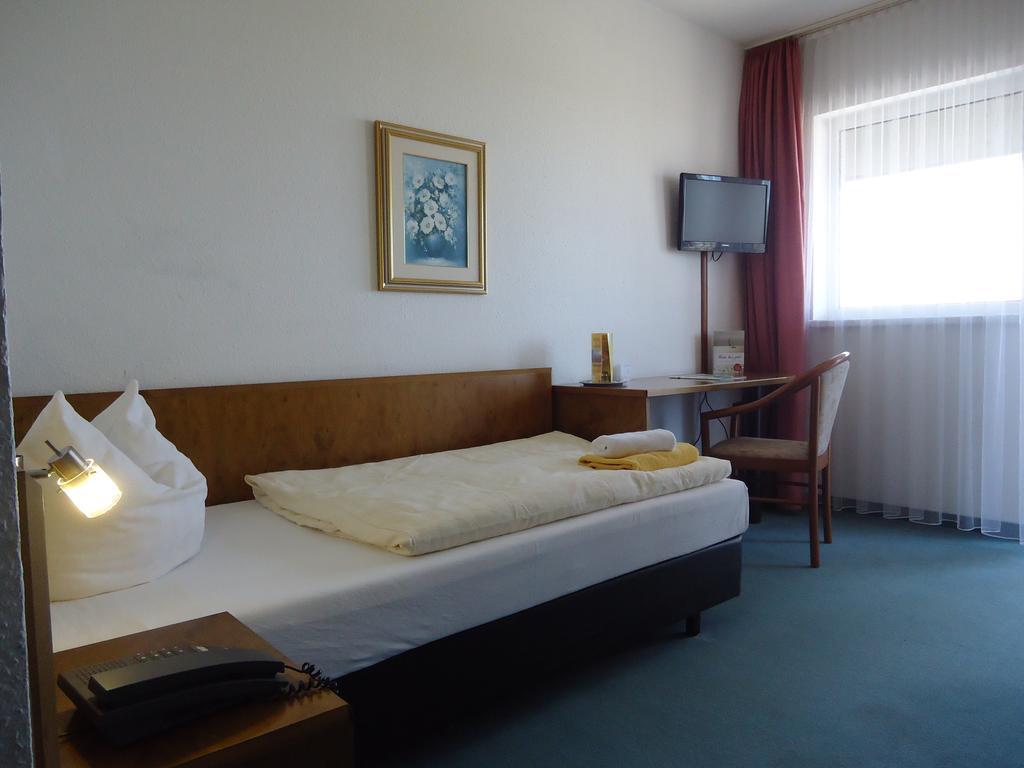 Greenline Hotel Hellfeld Neubrandenburg Rum bild